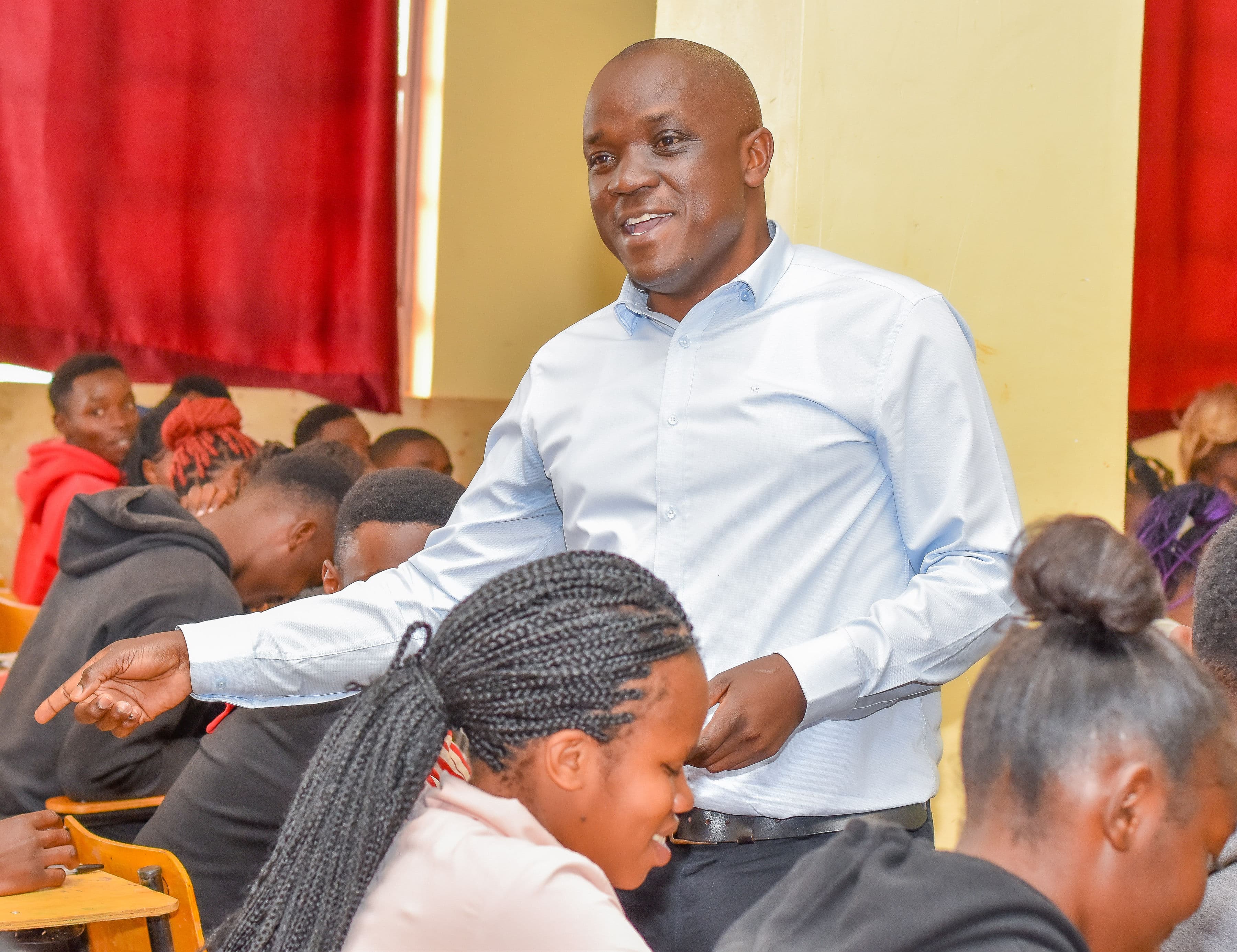 Dr. Malanga Kennedy Ndenga - Principal Investigator delivering an insightful presentation on key topics.