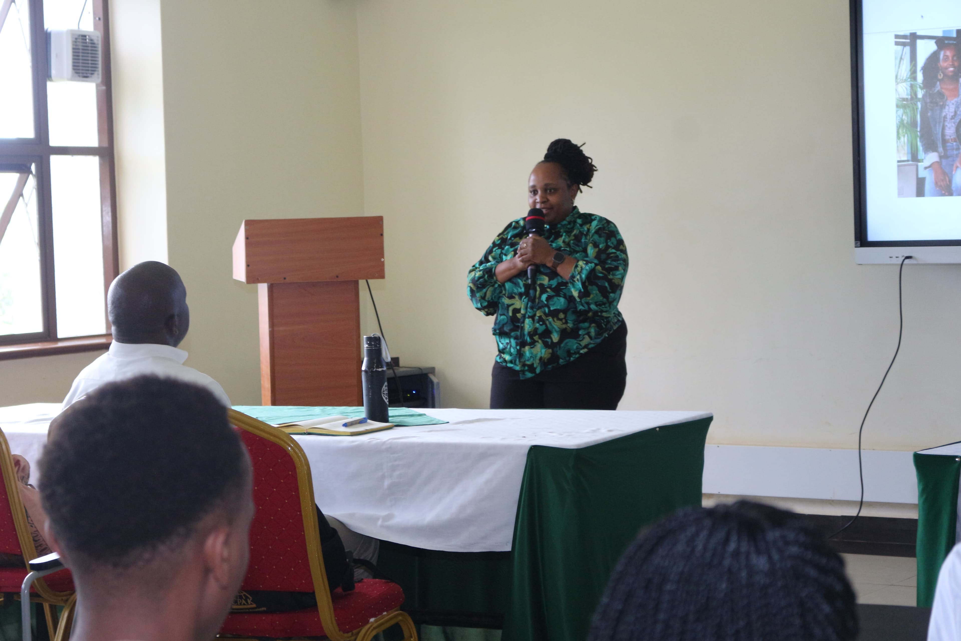 Dr. Chao giving her life experience 'Beyond the classroom'